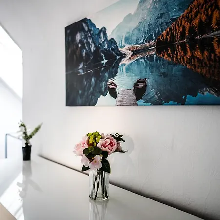 Apartment 2-geschossiges Comfort Mit Balkon, Netflix Und Großzügiger Küche Für Teams Und Familien *