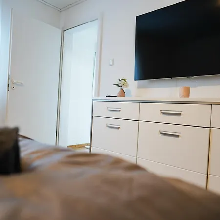 Apartment 2-geschossiges Comfort Mit Balkon, Netflix Und Großzügiger Küche Für Teams Und Familien