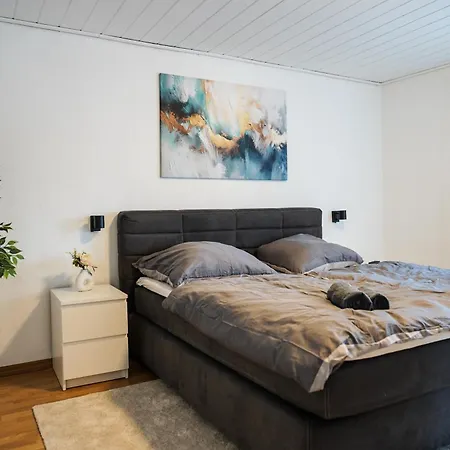 2-geschossiges Comfort Mit Balkon, Netflix Und Grosszuegiger Kueche Fuer Teams Und Familien * Kaiserslautern