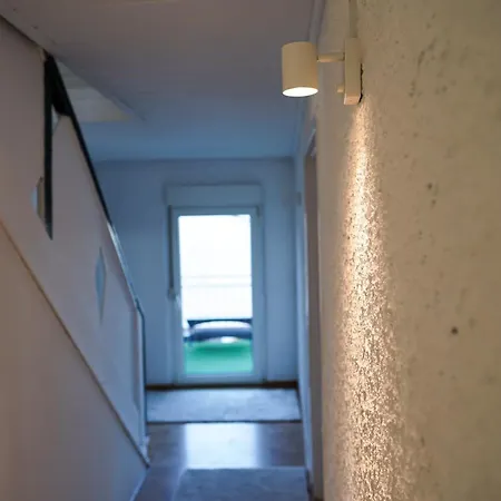 Apartment 2-geschossiges Comfort Mit Balkon, Netflix Und Großzügiger Küche Für Teams Und Familien *